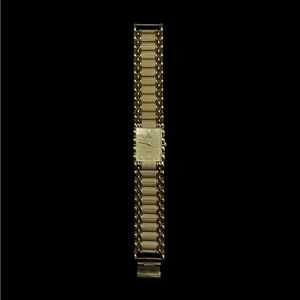 Elegant Gold tone Vintage Elgin Watch. Like new